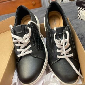 Brand new in box great comfortable sneaker style
